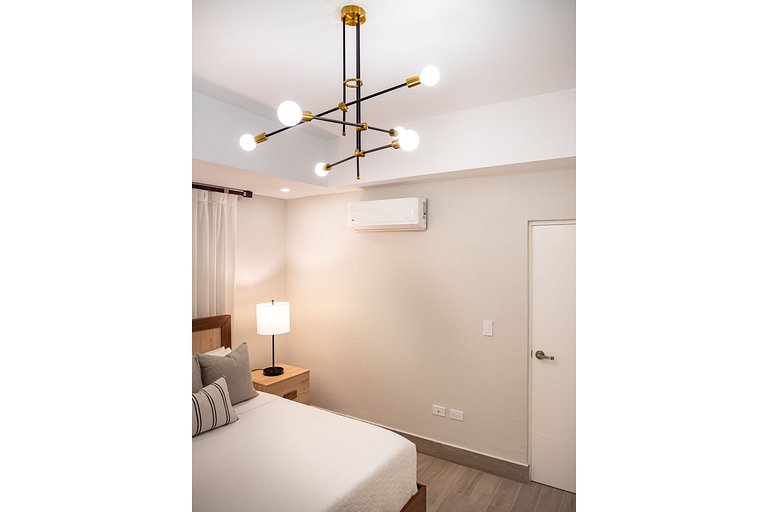 Sophisticated 1BR in the City│WeHost