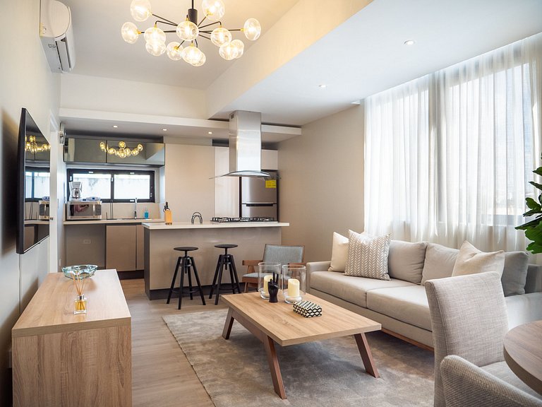 Sophisticated 1BR in the City│WeHost