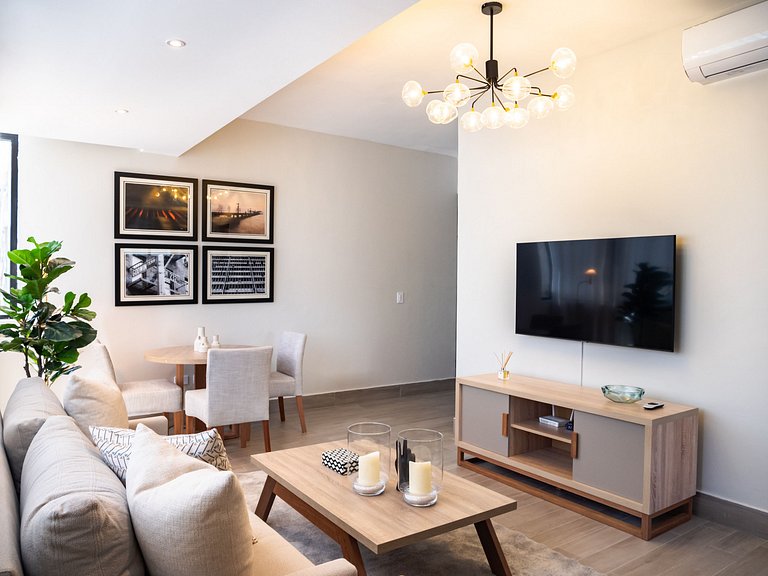 Sophisticated 1BR in the City│WeHost