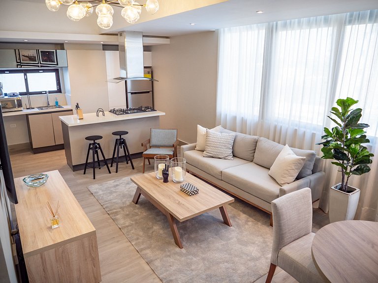 Sophisticated 1BR in the City│WeHost