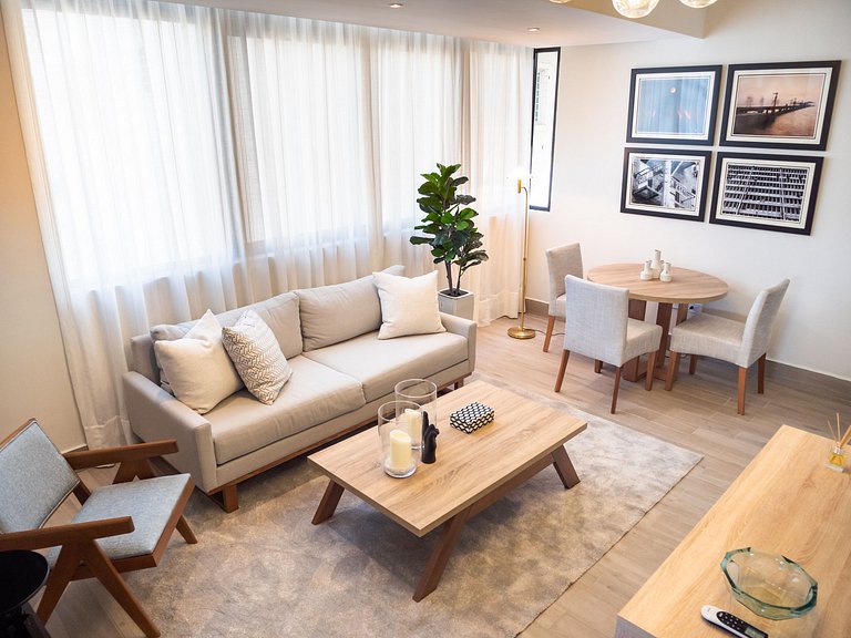 Sophisticated 1BR in the City│WeHost