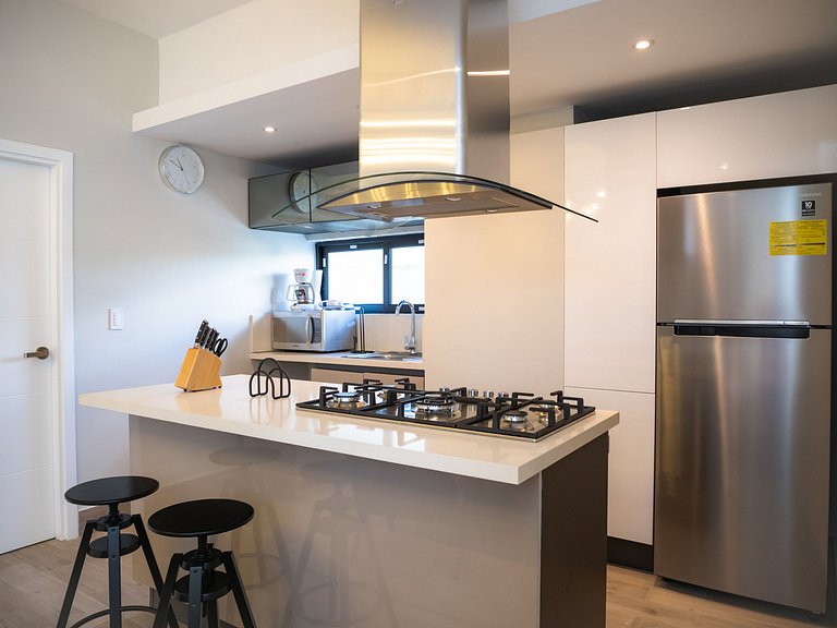 Sophisticated 1BR in the City│WeHost