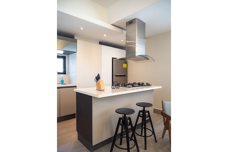 Sophisticated 1BR in the City│WeHost