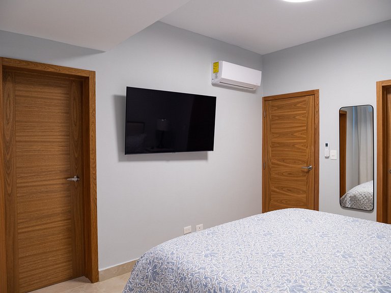 Amazing and Spacious 2BR Apt│WeHost