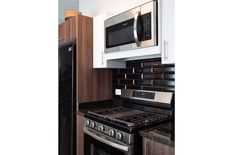 Amazing and Spacious 2BR Apt│WeHost