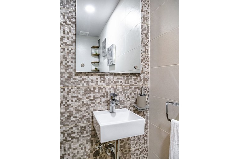 One Bedroom Apt in Quiet Area │ WeHost