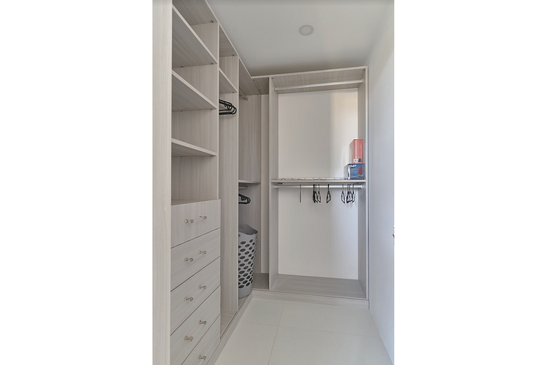 Luxurious Designer 1 BR Apt│WeHost