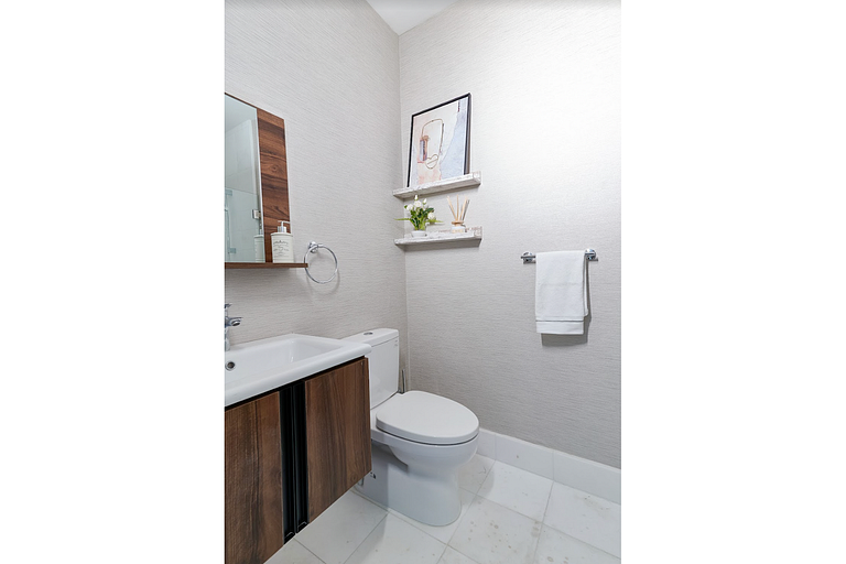 Luxurious Designer 1 BR Apt│WeHost