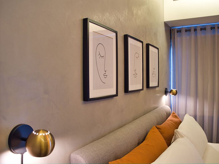 Stylish Mid Century 1BR Apartment │ WeHost