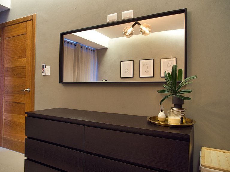 Stylish Mid Century 1BR Apartment │ WeHost