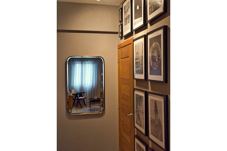 Stylish Mid Century 1BR Apartment │ WeHost