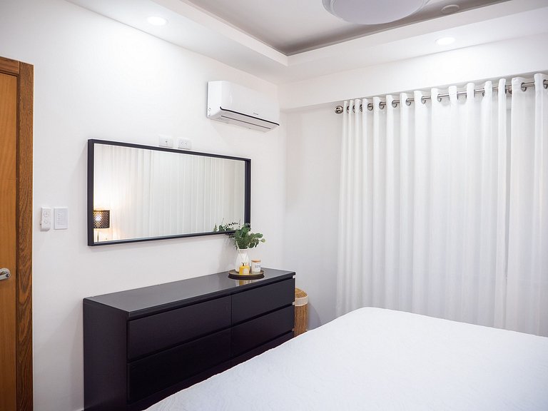 Cozy and Bright 1 BR Apartment│WeHost