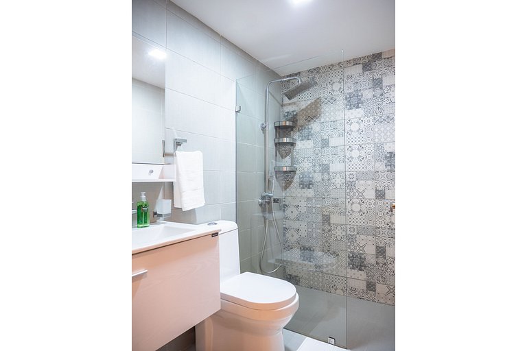 Cozy and Bright 1 BR Apartment│WeHost