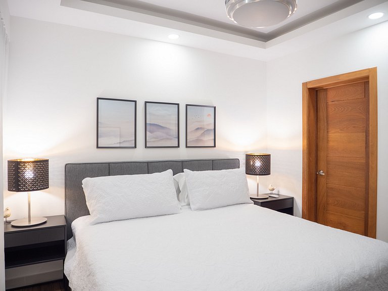 Cozy and Bright 1 BR Apartment│WeHost