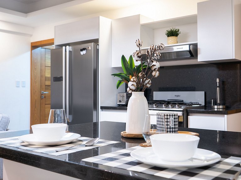 Cozy and Bright 1 BR Apartment│WeHost