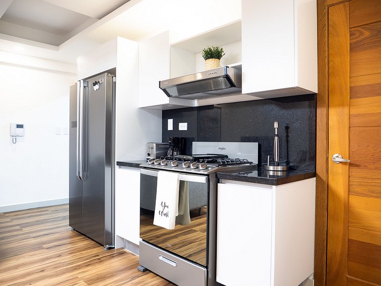 Cozy and Bright 1 BR Apartment│WeHost