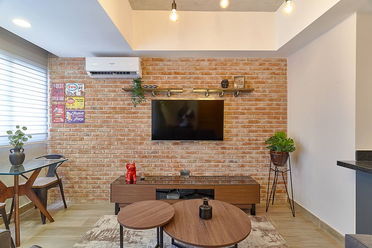 Industrial Style 1BR in the City│WeHost