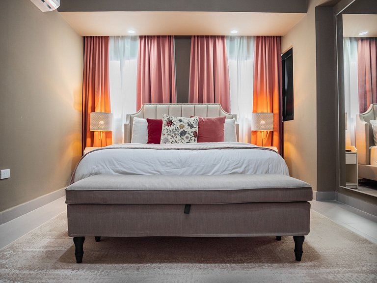 Chic & Stylish 2 BR Apt│WeHost