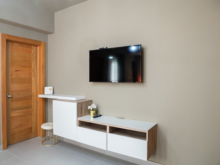 Chic & Stylish 2 BR Apt│WeHost