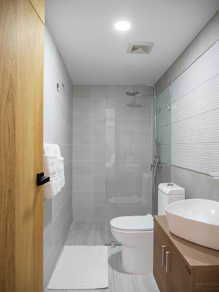 REFA Naco - 4A · Contemporary 1BR Centric-WeHost