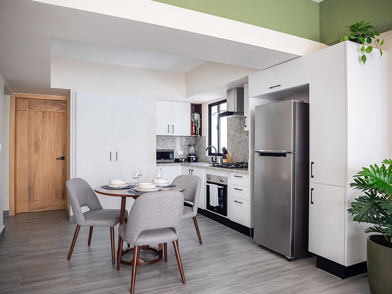 REFA Naco - 4A · Contemporary 1BR Centric-WeHost