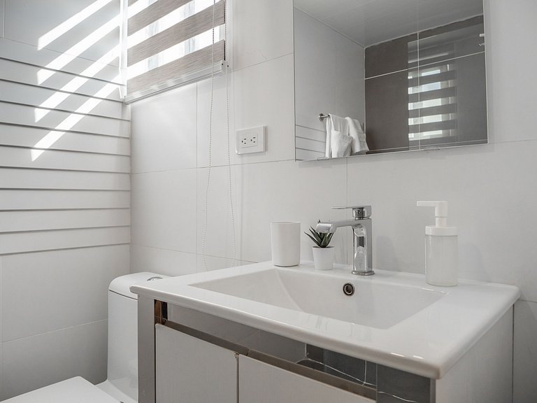 AMG Life - 7B · Large City Central 2BR -WeHostDR