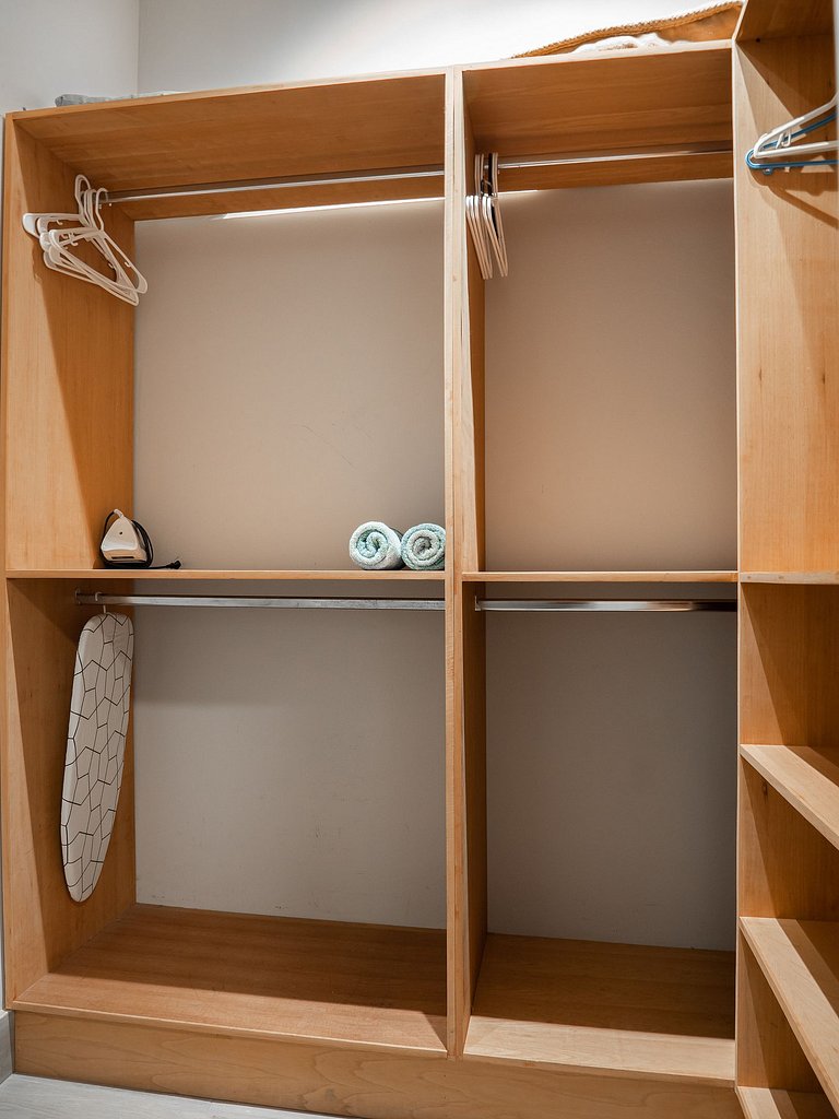 AMG Life - 7B · Large City Central 2BR -WeHostDR