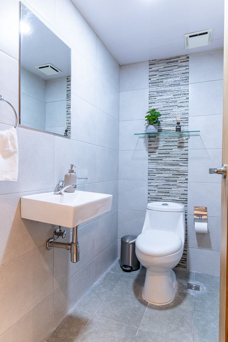 Sky 01 Tower - E3 · Calm Renovated 1BR - WeHost