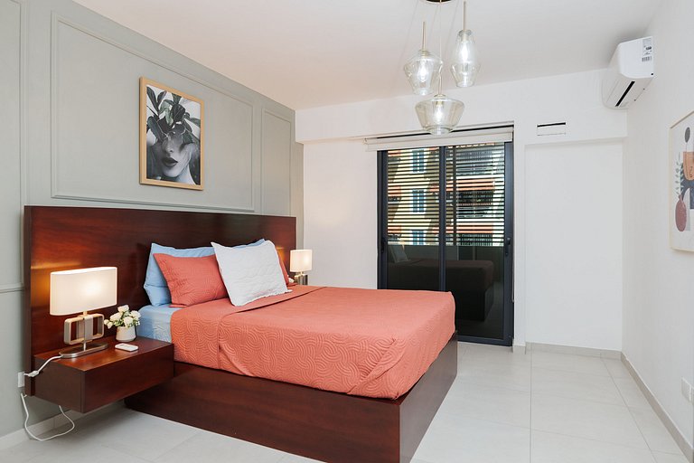 AH40 - 102A · Vacation Homelike 2 BR in City - WeHost DR