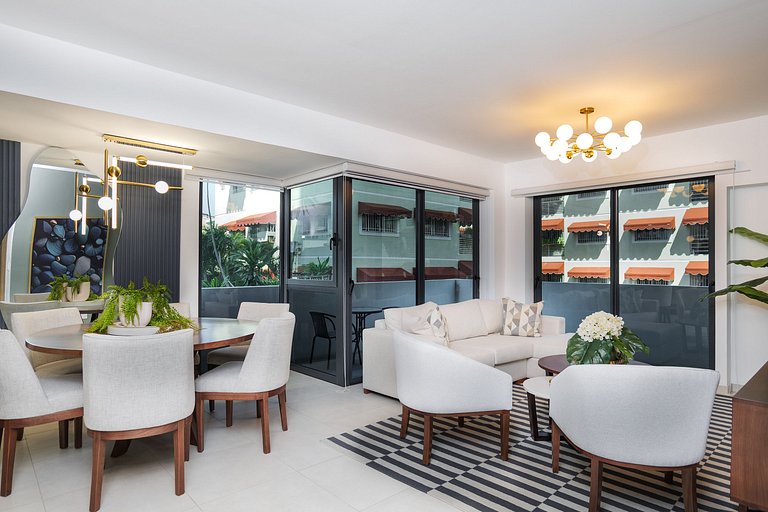 AH40 - 102A · Vacation Homelike 2 BR in City - WeHost DR