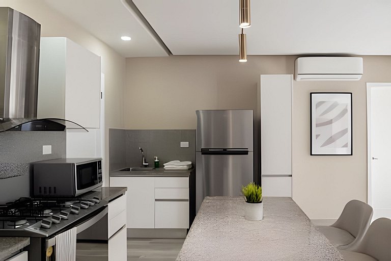 Bright 1BR City Apt - WeHost DR