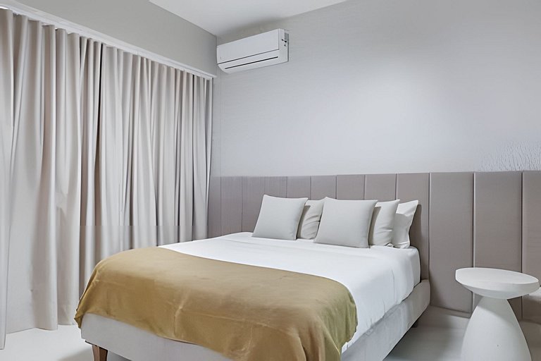 Central 1 BR Gem - WeHost DR