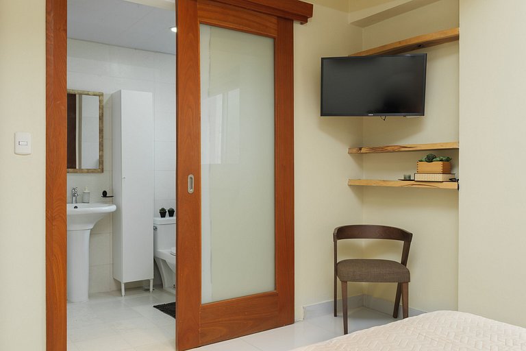 9+Dos 4C · Renovated Pleasant 1BR - WeHost DR