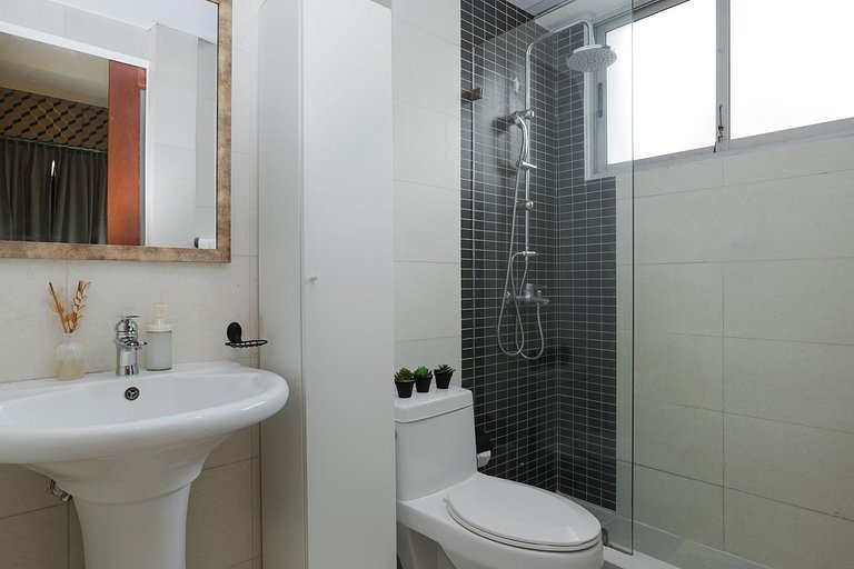 9+Dos 4C · Renovated Pleasant 1BR - WeHost DR