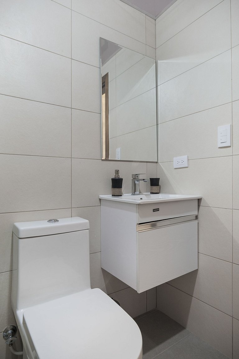 Modern Oasis 1BR - WeHost DR