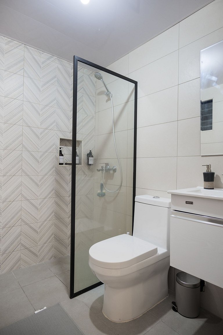 Modern Oasis 1BR - WeHost DR